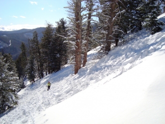 Natural Avalanche on Approach